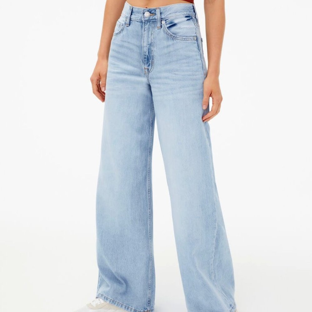 Aeropostale High Rise Super Wide Leg Jeans